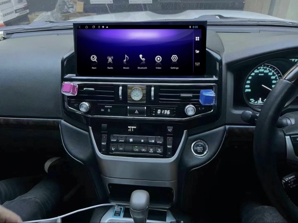2015-2022 Landcruiser 200 series Headunit. - Image 2