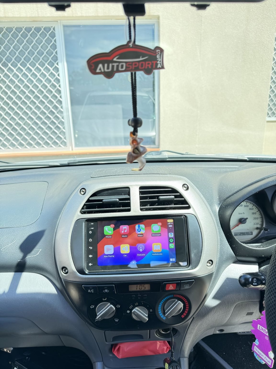 Toyota Size CarPlay/ android Auto Headunit. - Image 3